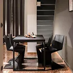 Motor Valley Styled - Luxury By Design Club Collection Lägenhet