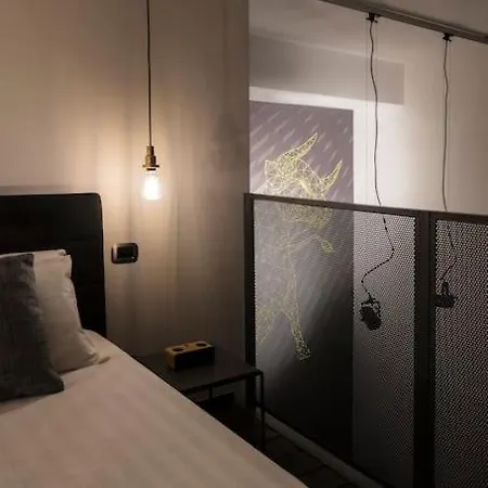 Appartement Motor Valley Styled - Luxury By Design Club Collection