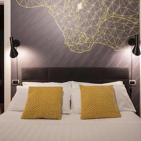 Motor Valley Styled - Luxury By Design Club Collection Appartement *